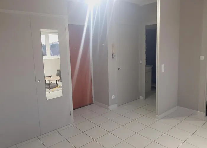 T2 Confort, Proche De La Gare ! * Digione